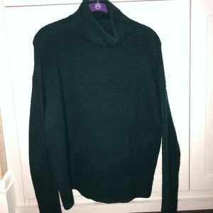 Turtle neck sweater